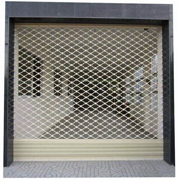 Cửa cuốn chống trộm và những điều bạn cần biết