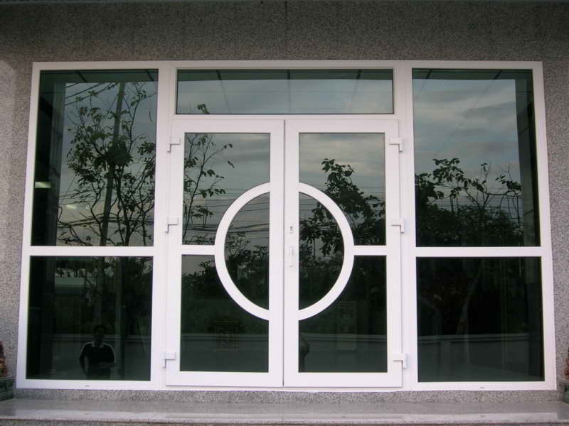 Cửa nhựa lõi thép bị xệ và cách khắc phục
