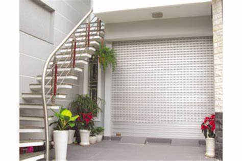 Những điều cần lưu ý khi sử dụng cửa cuốn giá rẻ