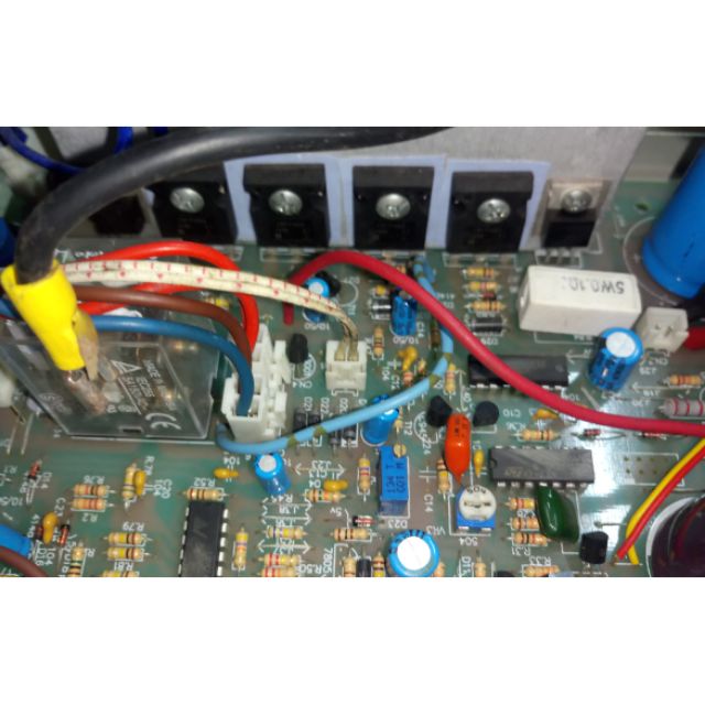 Những phụ kiện quan trọng của cửa cuốn Những phụ kiện quan trọng của cửa cuốn