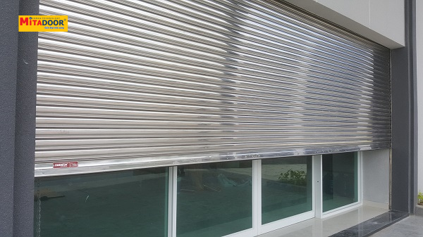 Sai lầm thường gặp khi sử dụng cửa cuốn