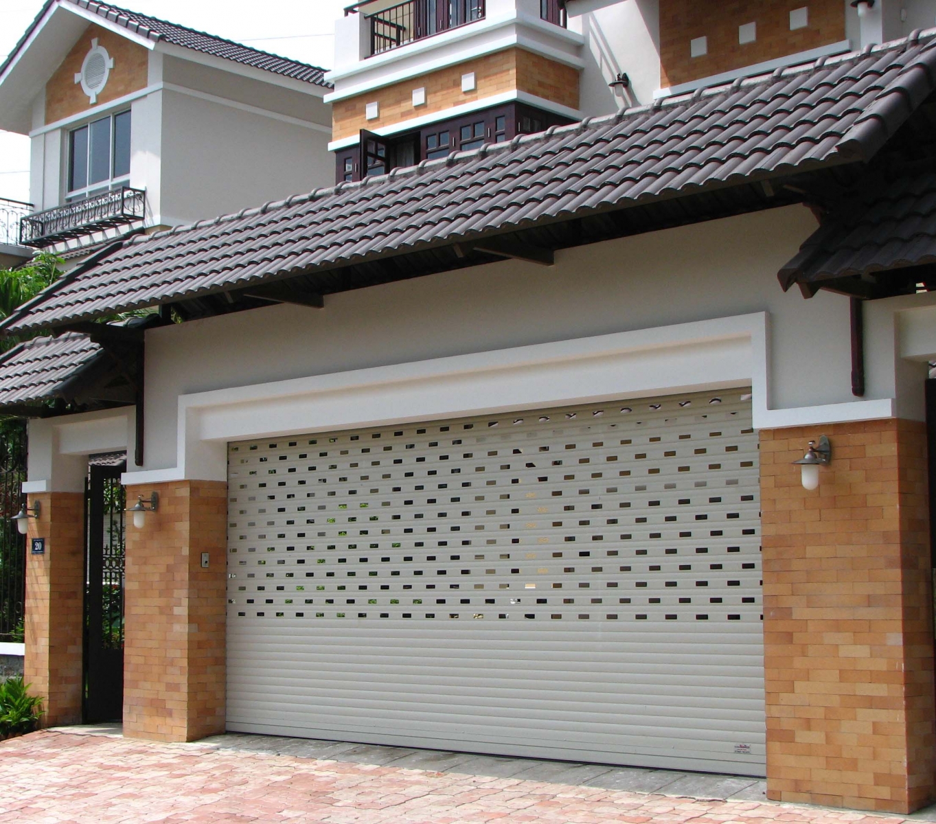 Tìm hiểu nguyên nhân khiến cửa cuốn bị kẹt