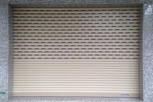 Cửa cuốn tự động và những lỗi thường gặp